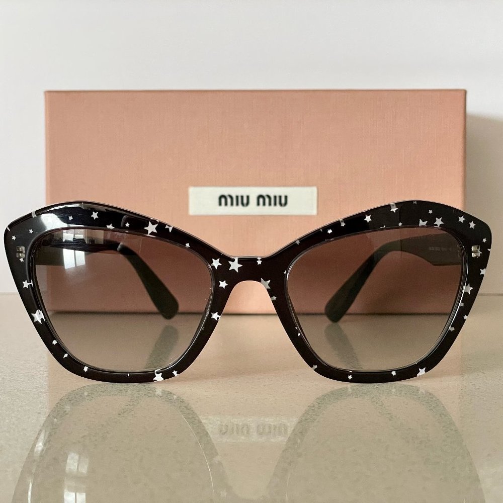 [☆LIKE NEW☆] Miu Miu Star Print Sunglasses MU05US 1380A7